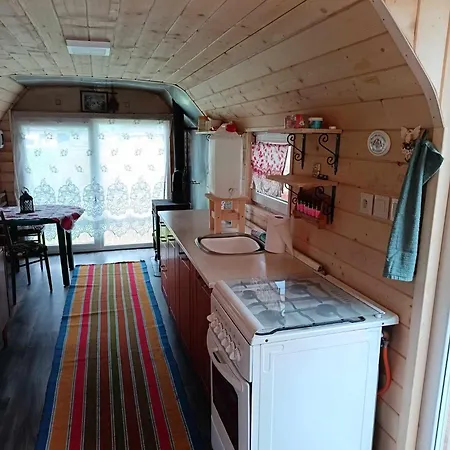 Kapslový hotel Cozy Tiny Meadow